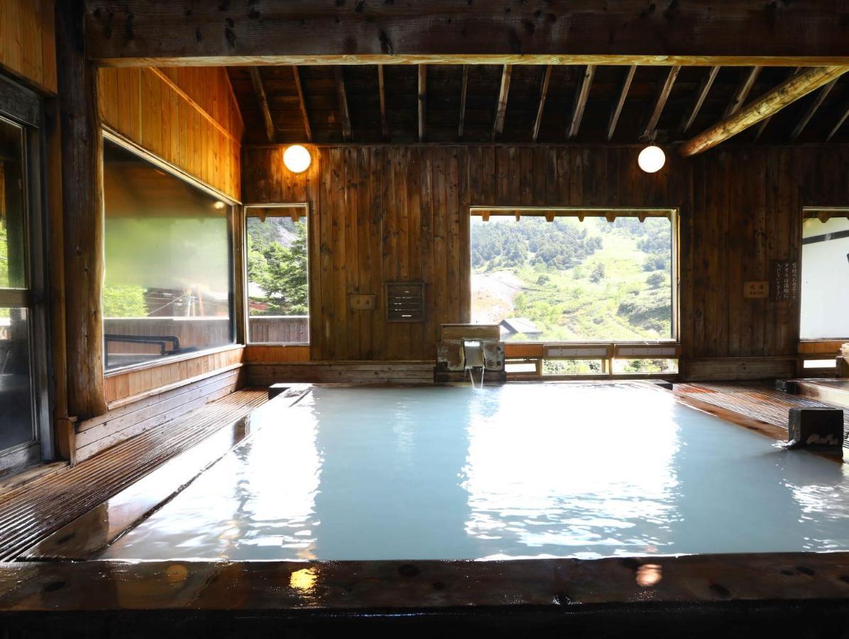 Manza Onsen Nisshinkan Tsumagoi Exterior photo