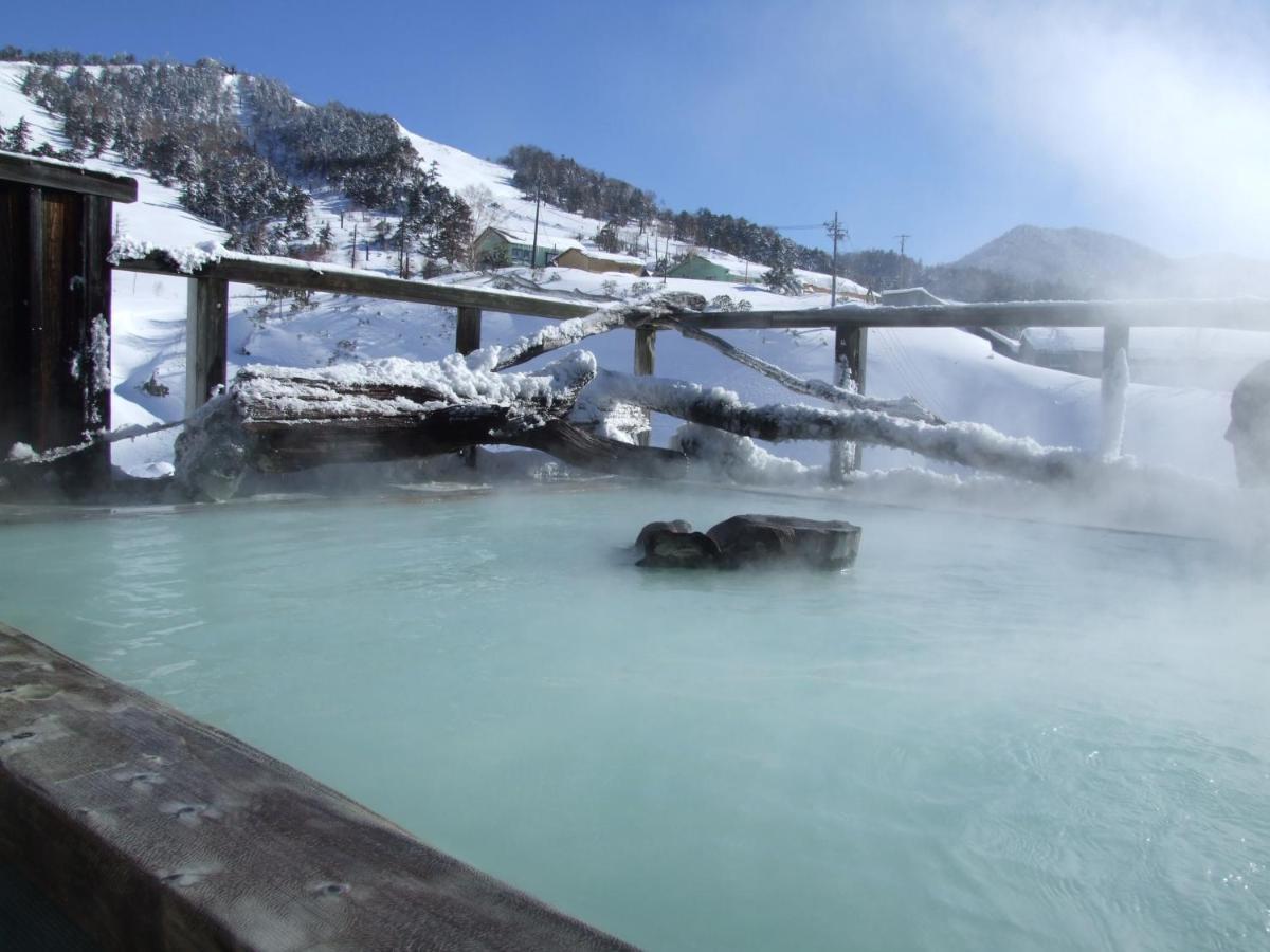 Manza Onsen Nisshinkan Tsumagoi Exterior photo