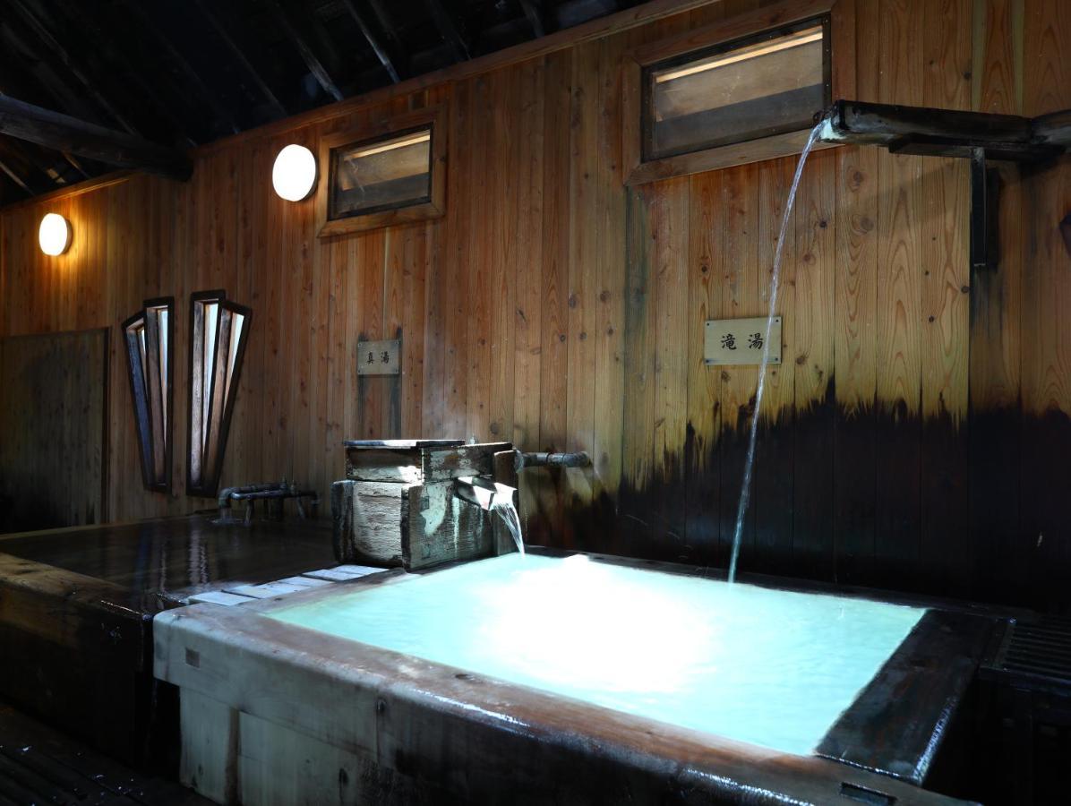Manza Onsen Nisshinkan Tsumagoi Exterior photo