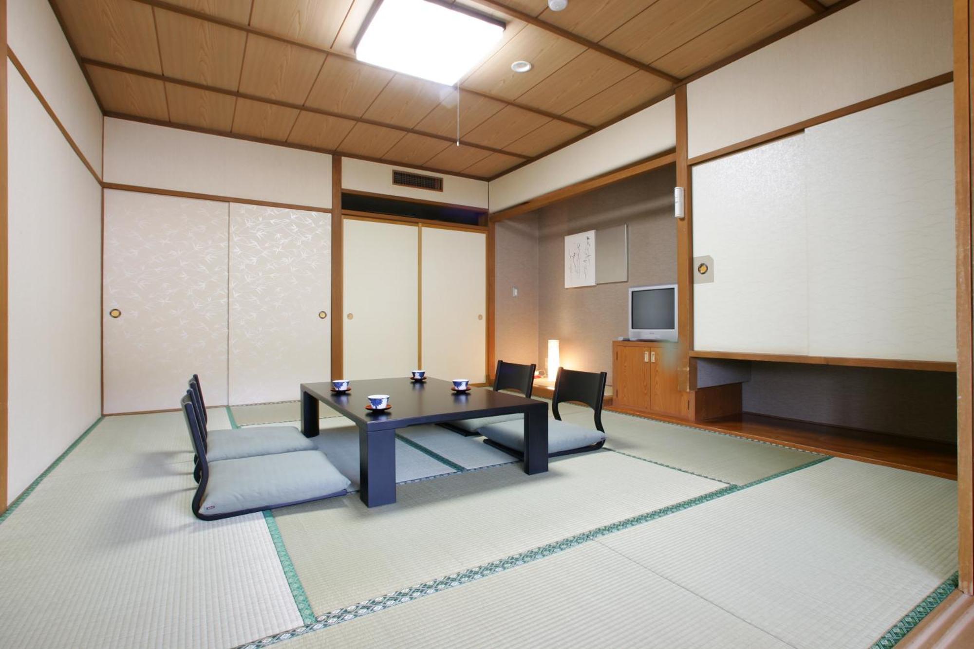 Manza Onsen Nisshinkan Tsumagoi Exterior photo
